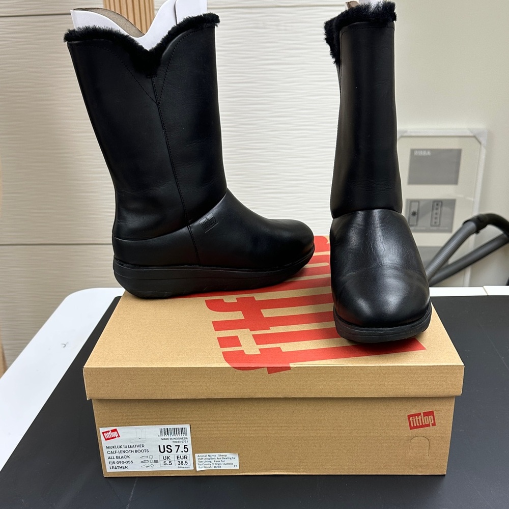 Fitflop Black Leather Boots with real fur lining.